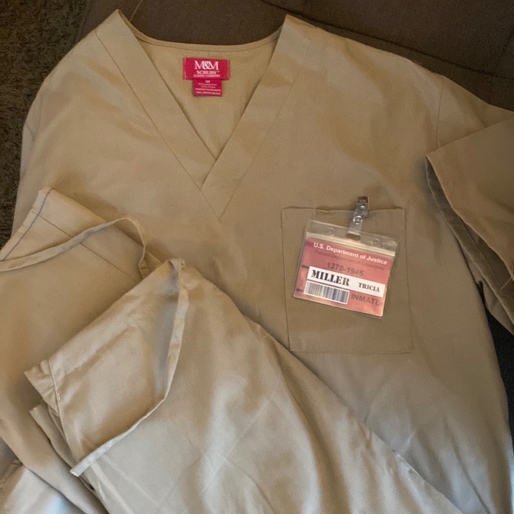 Tan scrubs, size M (or Halloween costume “Orange is the New Black” TV Show).